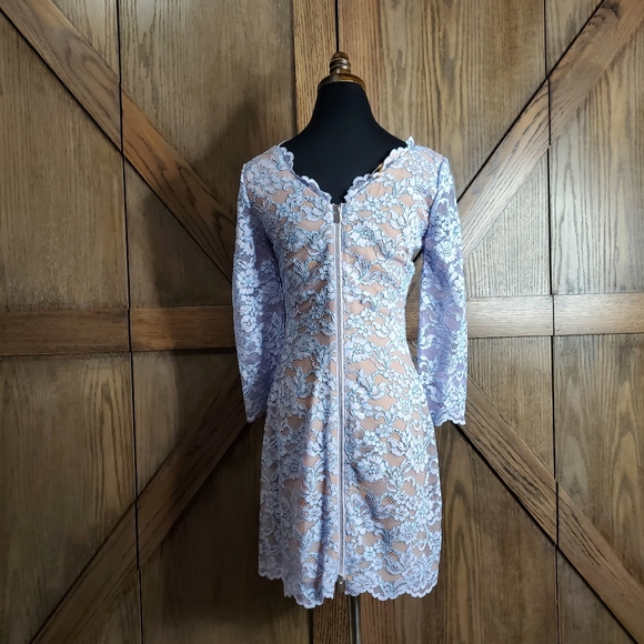 Diane von Furstenberg Lace Shift Dress - Picture 5 of 5